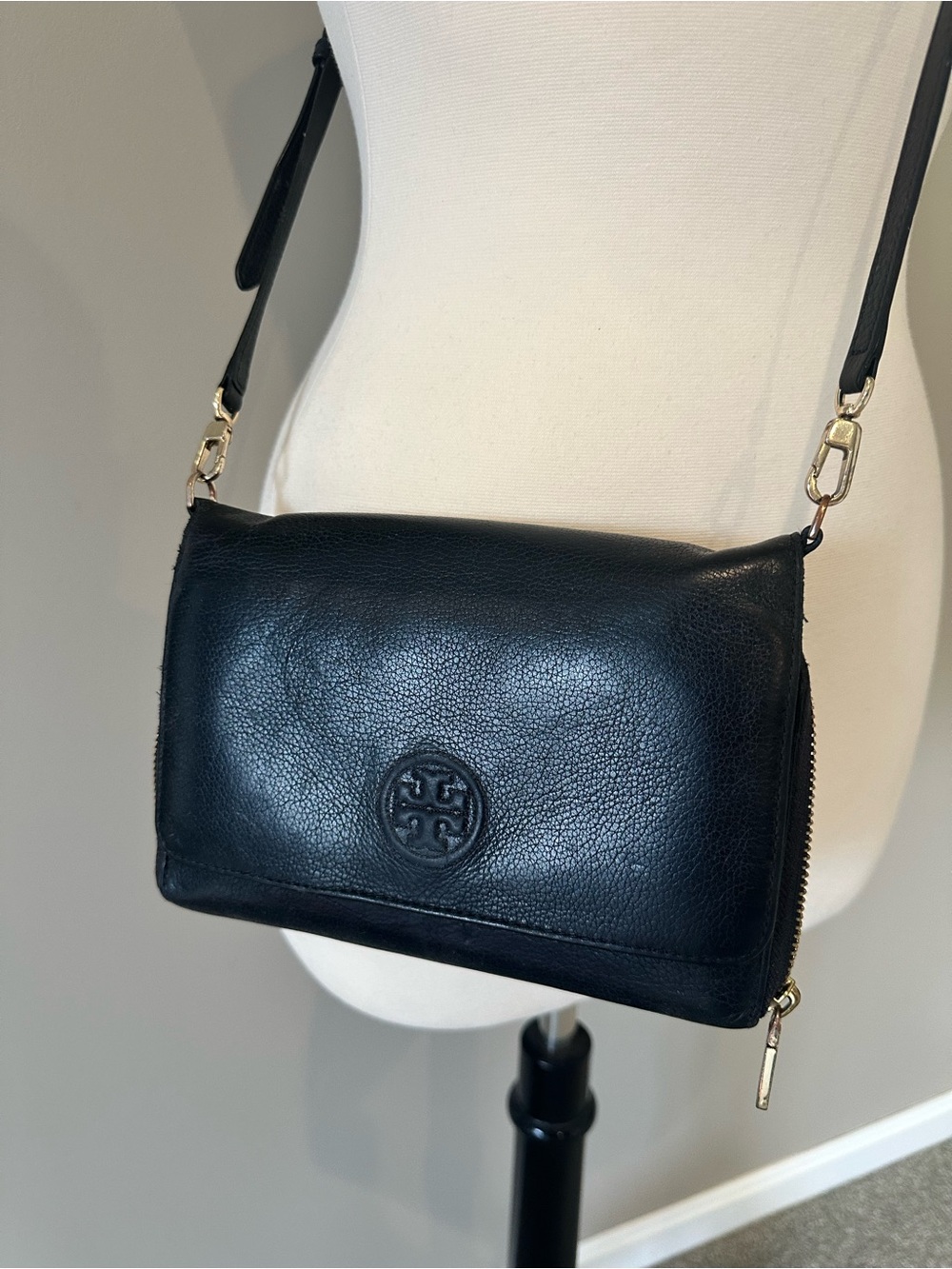 Tory Burch Black Pebbled Leather Logo Crossbody